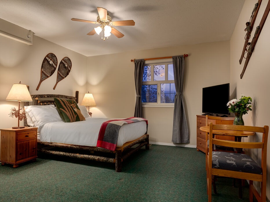 Queen Suite at the Courthouse Inn in Revelstoke, BC Queen Suite at the Courthouse Inn in Revelstoke, BC